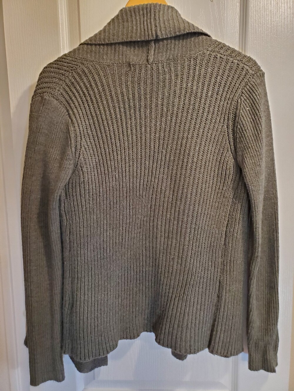 Forever21 Ribbed Knit Cardigan - Picture 2 of 4